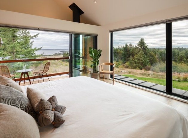 Scandinavian Farm-Style Retreat (San Juan Islands)