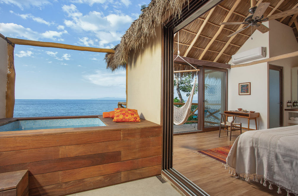 Xinalani Waterfront Casita with AC