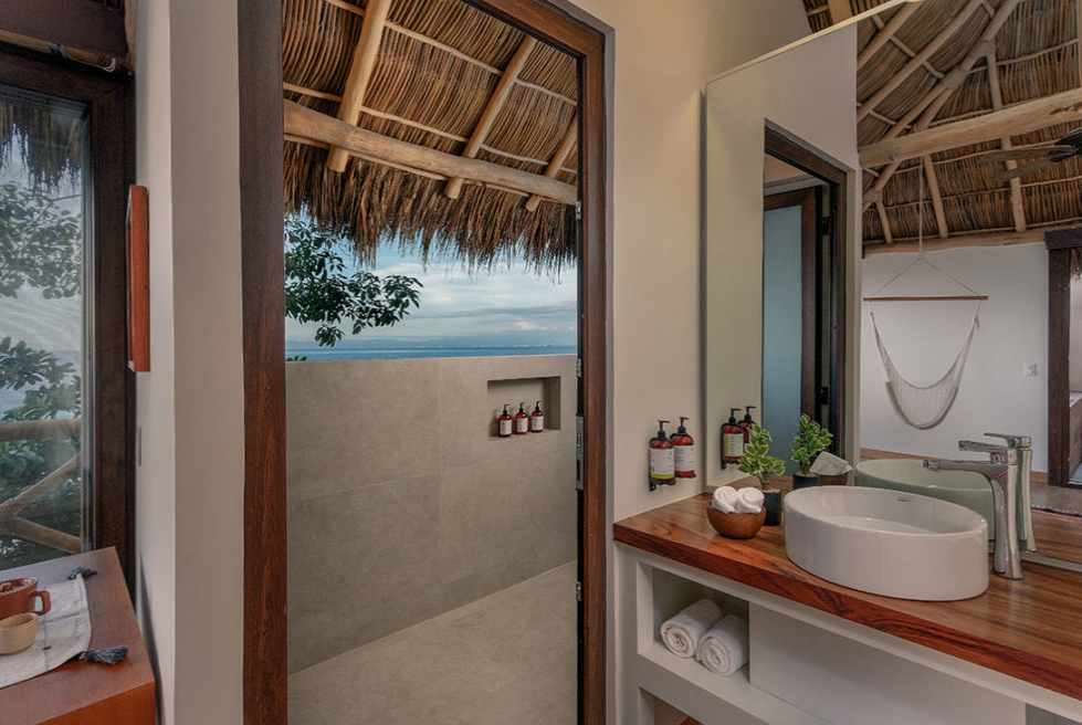Xinalani Waterfront Casita with AC
